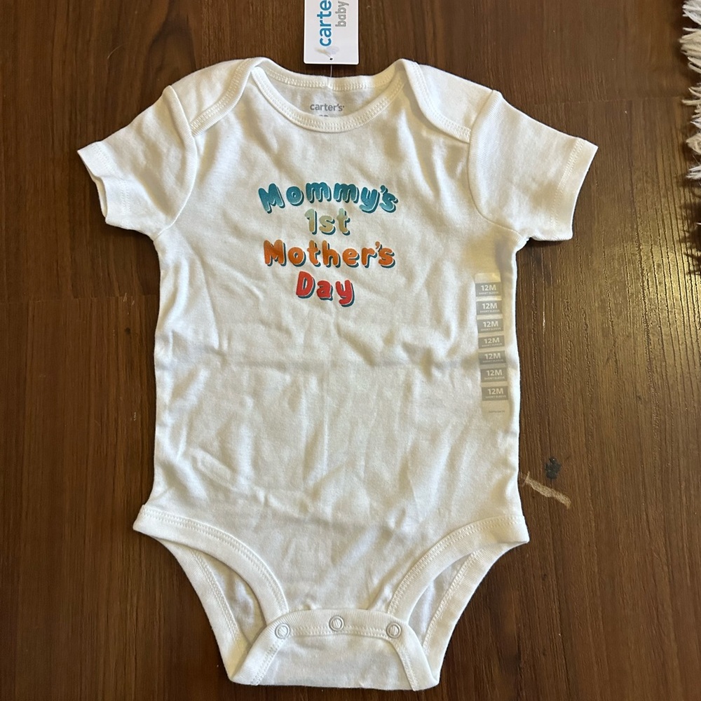 Carter’s Baby First Mother’s Day Onesie Size 12 M NWT